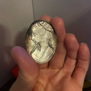 Gorgeous carved MOP Cameo
